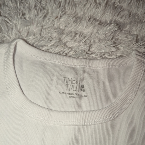 Nwt Time and Tru Classic Ribbed White Tee - Picture 2 of 3